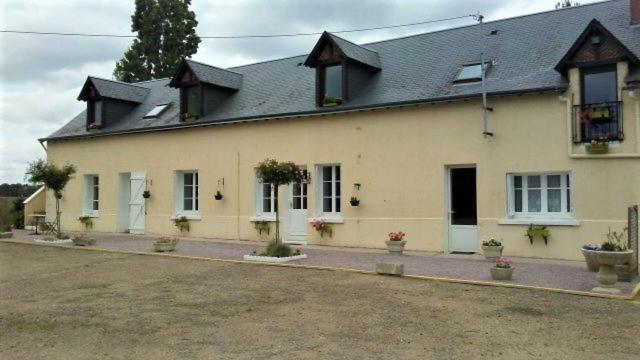 Gite Les Hautes Mougonnieres Neuil 外观 照片