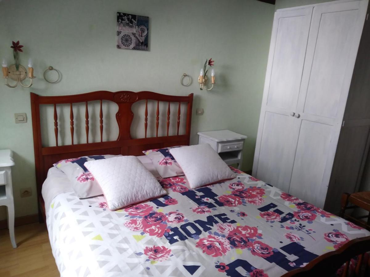 Gite Les Hautes Mougonnieres Neuil 外观 照片